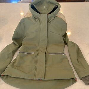 Aviva jacket, olive color size 8
